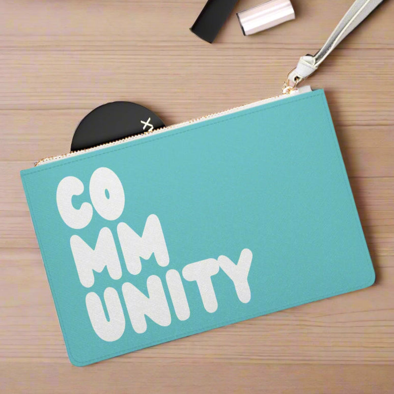 A Community Clutch in Turquoise